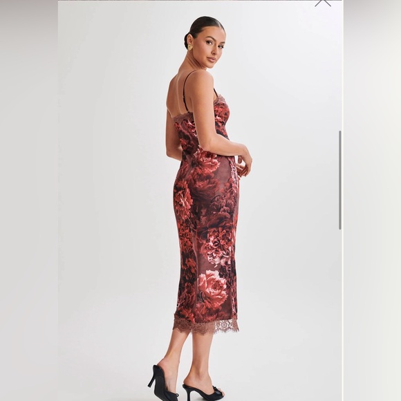 Meshki Makayla Midi Dress - Picture 2 of 6